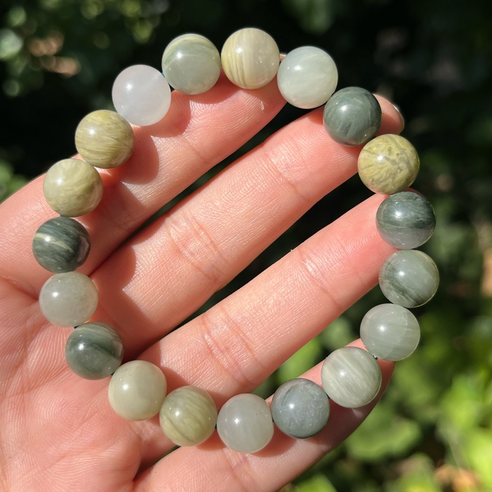 10mm‎ stretchable grass agate bracelet